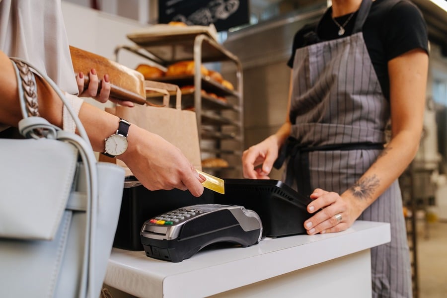 Cyberversicherung Bäckereien: Kassensysteme, Onlineshop & Social Engineering